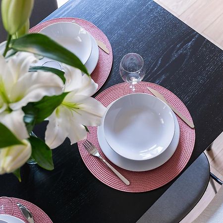 Yoursecondflat Grzybowska Metropoint 바르샤바 외부 사진