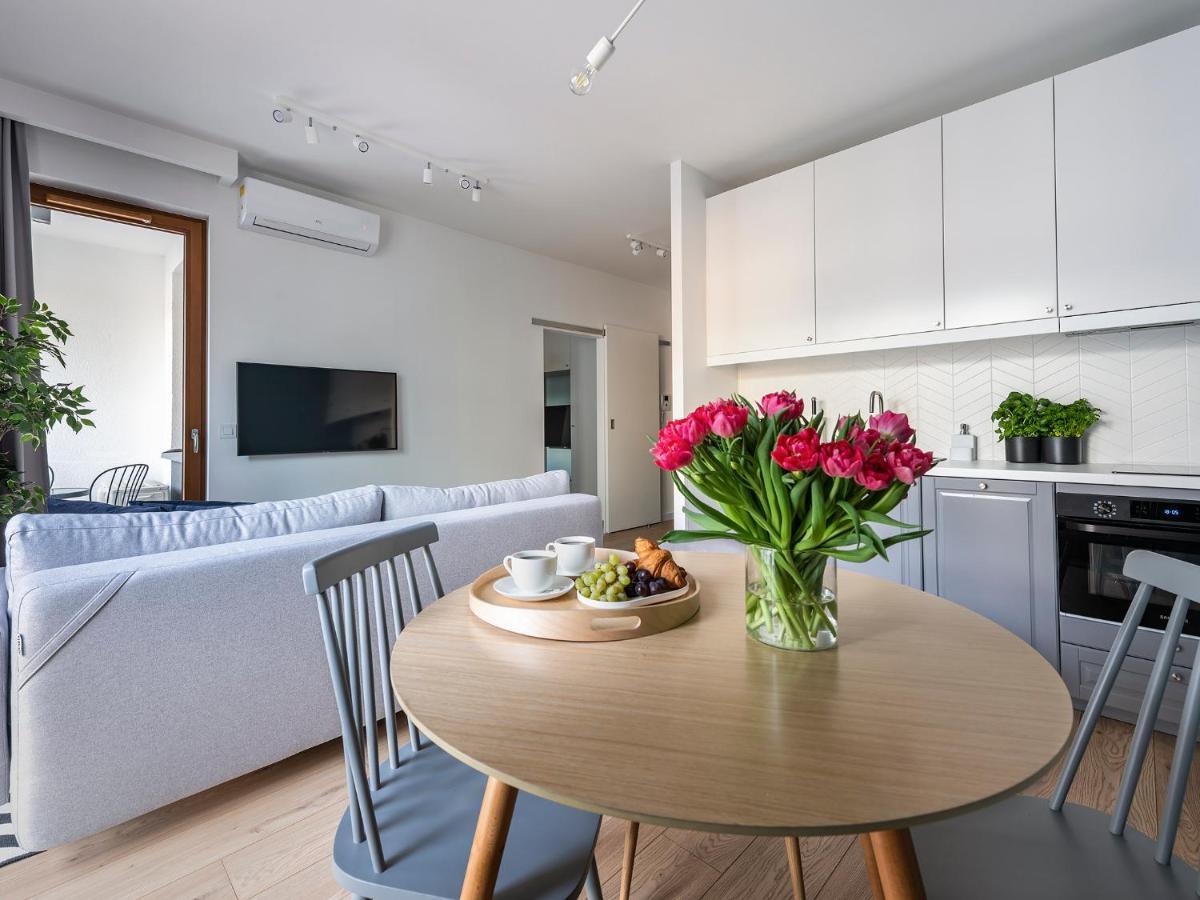 Yoursecondflat Grzybowska Metropoint 바르샤바 외부 사진