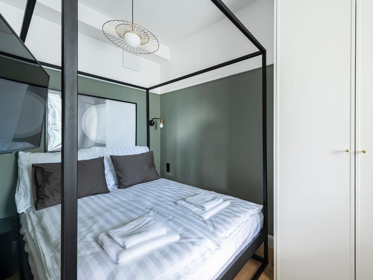 Yoursecondflat Grzybowska Metropoint 바르샤바 외부 사진